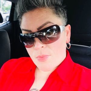 Meet your Posher, Stacy